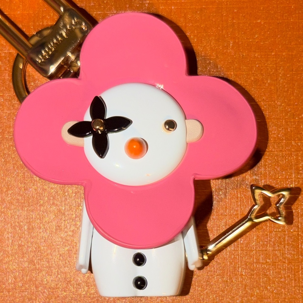 Louis Vuitton LV Vivienne Snowman metal bag charm Keychain clip